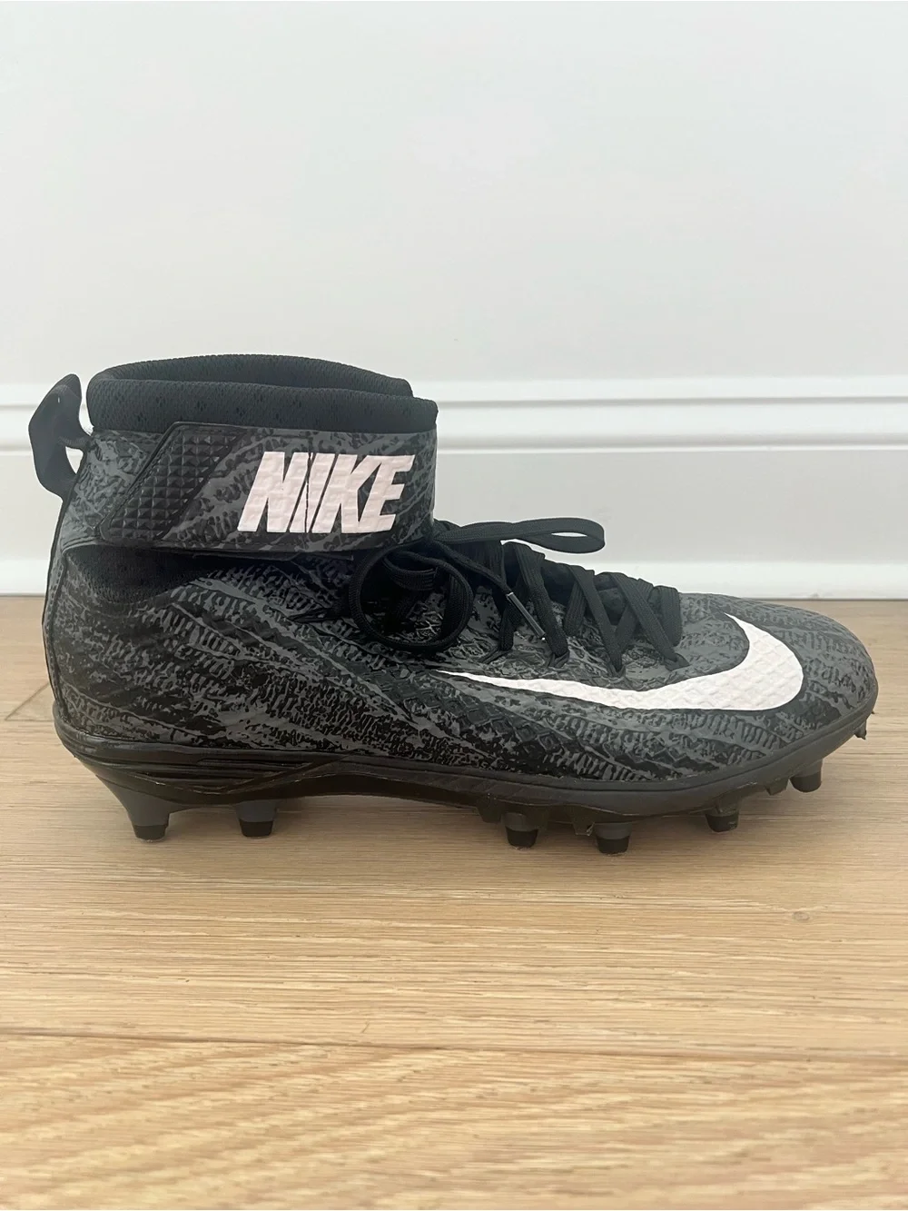 Nike Lunarbeast Elite TD Ground Quake Molded Football Cleats Men Size US 11.5